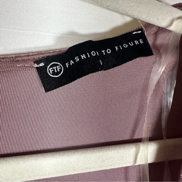 Fashion to Figure FTF Ruched Bodycon Velvet Dress Women’s Sz 0 Pink Formal Party - Picture 7 of 9